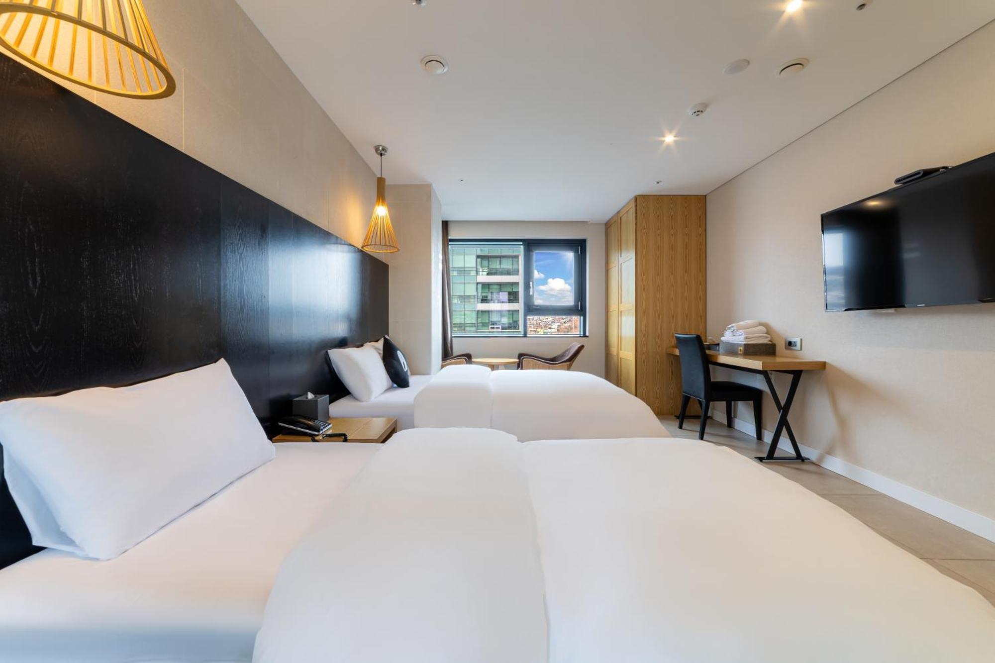 Hotel The Designers Seoul Station Exterior photo
